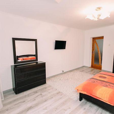 Apartments In Uzhgorod Zimmer foto